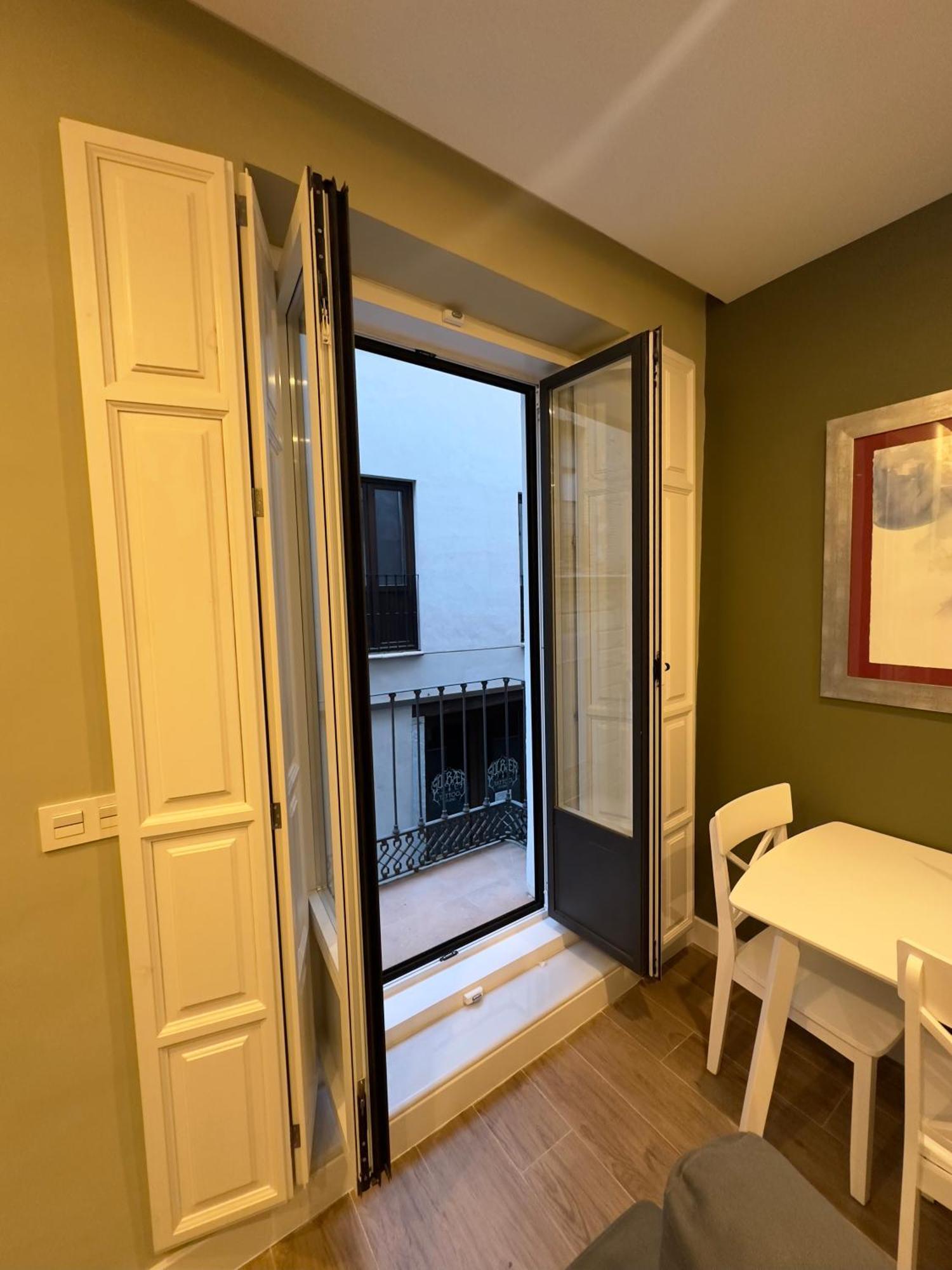 Apartamentos Anaya,1º,2º En Pleno Centro De Гранада Экстерьер фото